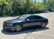Audi S8 5