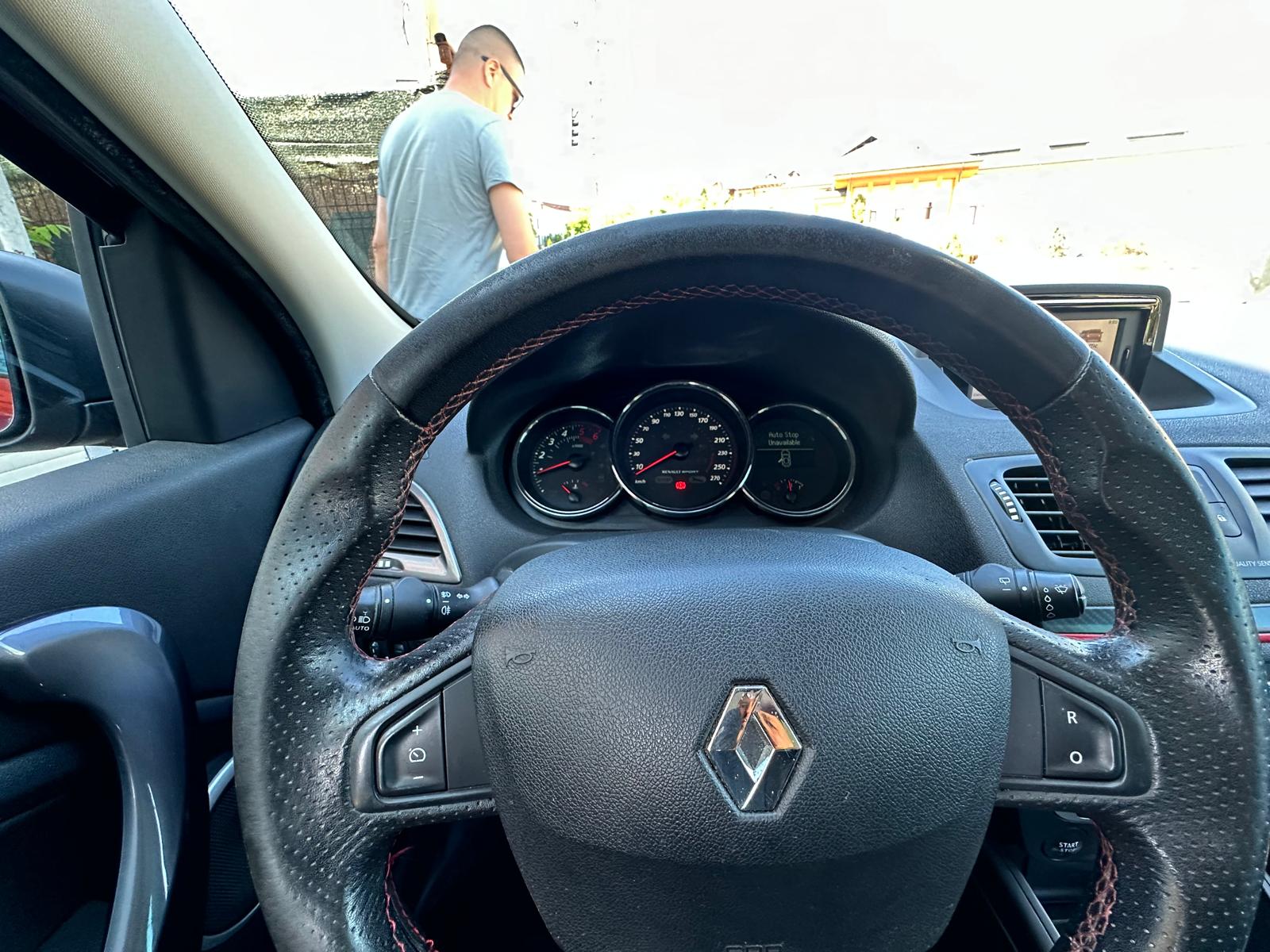 Renault Megane 3 GT line 8