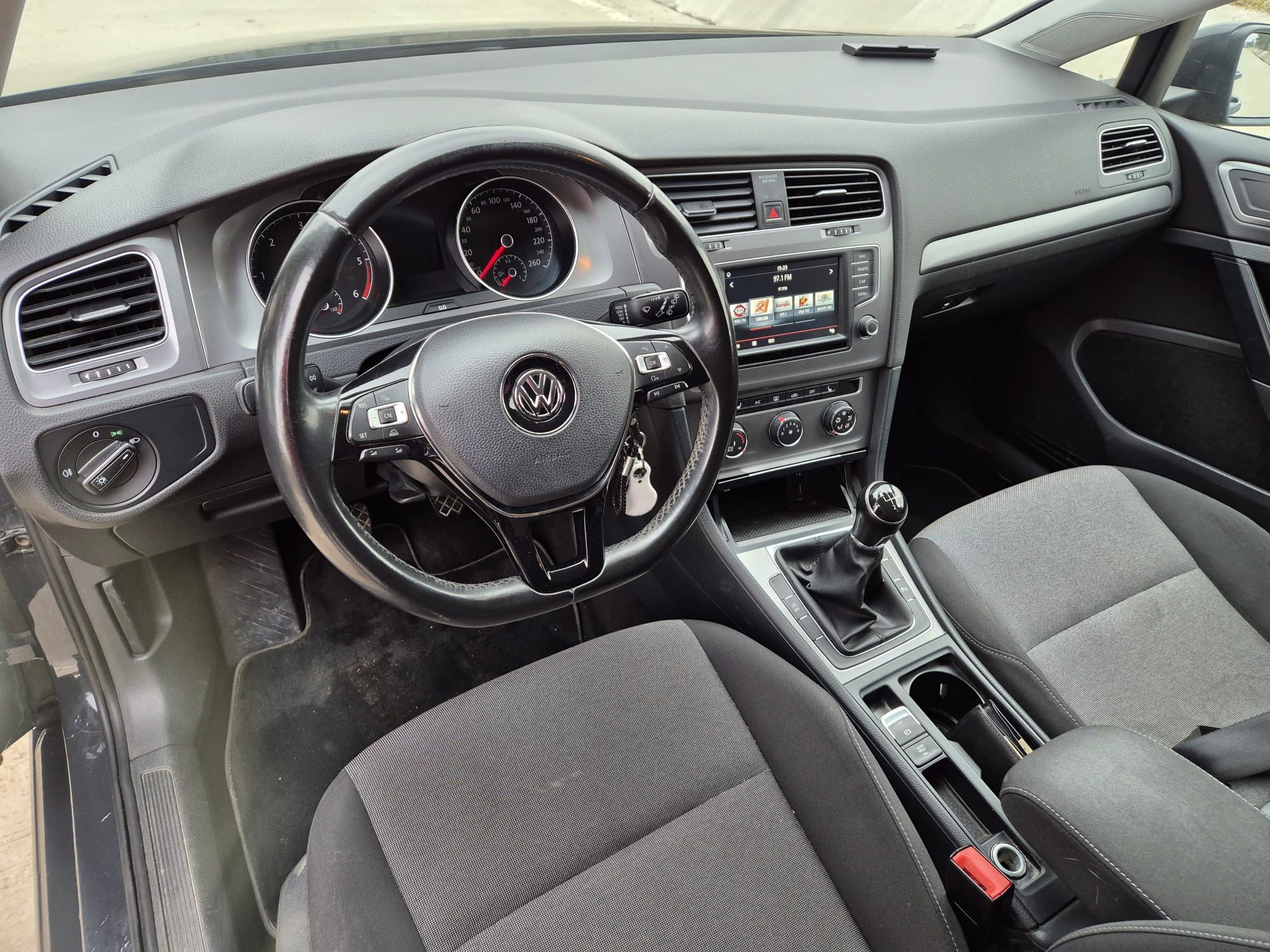 Volkswagen Golf 1.6 Diesel - 8500 euro 6
