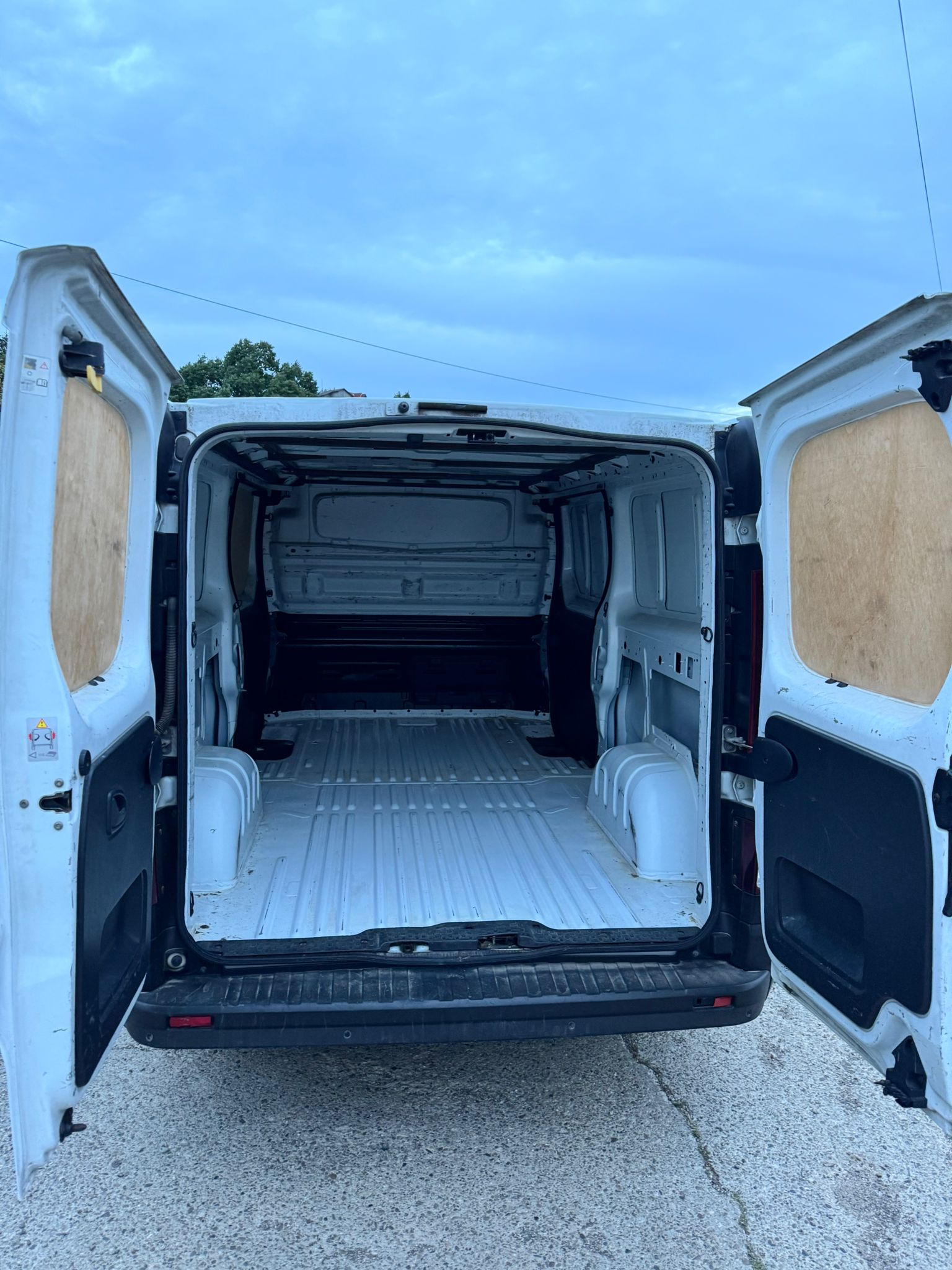 renault trafic 7